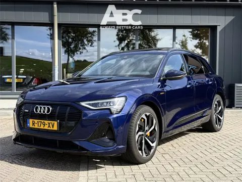 Audi e-tron 55 quattro S edition 95 kWh BTW Pano B&O Sfeerverlichting Trekhaak