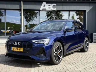 Audi e-tron 55 quattro S edition 95 kWh BTW Pano B&O Sfeerverlichting Trekhaak