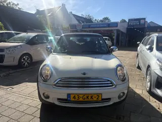 Foto 20 van MINI 3-deurs 1.6 Cooper Chili Super complete en strakke, mooie Mini Cooper!! Origineel navigatie, Di