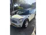 Foto 29 van MINI 3-deurs 1.6 Cooper Chili Super complete en strakke, mooie Mini Cooper!! Origineel navigatie, Di