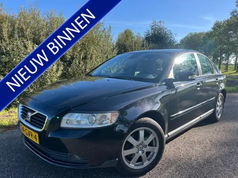 Volvo S40 1.8 | Clima | Cruise | Trekhaak | Zeer goed onderhouden | APK september 2027