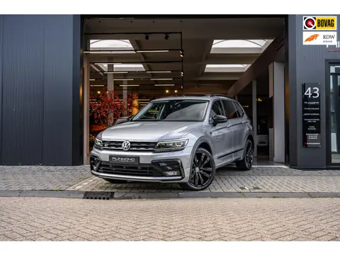 Volkswagen Tiguan Allspace 1.5 TSI Highline Business R |Panoramadak|Acc|Lane-Assist|Camera|Memory-Se