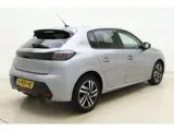 Foto 29 van Peugeot 208 1.2T Allure Pack 100pk | Navigatie | Adaptive Cruise Control | Stoelverwarming | Climate