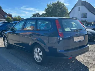 Foto 17 van Ford Focus Wagon 2006 Airco 1.6 Benzine