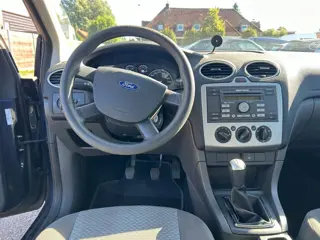 Foto 11 van Ford Focus Wagon 2006 Airco 1.6 Benzine