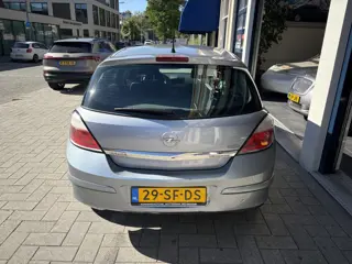 Foto 18 van Opel Astra 1.6 Edition APK 5/2027 (bj 2005)