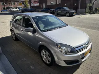 Foto 16 van Opel Astra 1.6 Edition APK 5/2027 (bj 2005)