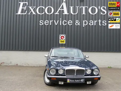 Daimler Double Six 5.3 V12