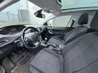 Foto 13 van Peugeot 308 SW 1.6 BlueHDI Blue Lease Executive 2014