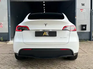 Foto 15 van Tesla Model Y Long Range AWD 75 kWh | Elektrisch | 2022 | Panoramadak | Premium Audio | Keyless | Ve