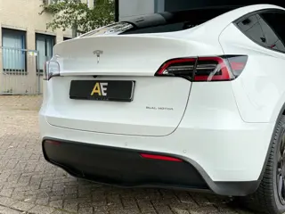 Foto 17 van Tesla Model Y Long Range AWD 75 kWh | Elektrisch | 2022 | Panoramadak | Premium Audio | Keyless | Ve