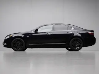 Lexus LS 460 President YOUNGTIMER (NAVI,SCHUIFDAK,STOELVERWARMING/KOELING,CAMERA,6CILINDER,LEDER,PDC