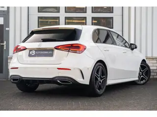 Foto 13 van Mercedes-Benz A-klasse 200 AMG