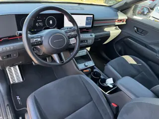 Foto 14 van Hyundai Kona 1.6 GDI HEV N Line Trekhaak Afneembaar, Allseasons + NIEUWSTAAT!