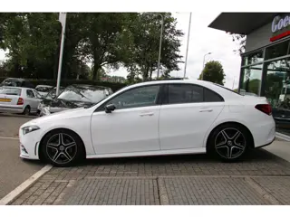 Foto 15 van Mercedes-Benz A-klasse 180 Business Solution AMG