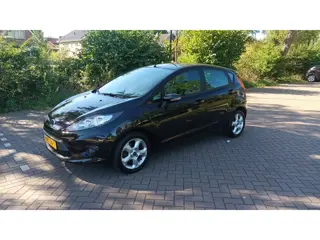 Ford FIESTA 1.25 Airco / Nieuwe apk