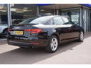 Foto 19 van Audi A4 Limousine 2.0 TFSI ultra Pro Line Automaat | Navigatie | Elek. Pakket | Zwart | Origineel NL