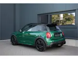 Foto 23 van MINI 3-deurs 2.0 John Cooper Works 231PK | Pro Exhaust | Pano | ACC | HUD | Camera | KeyLess | Stuur