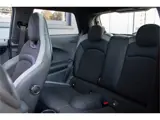Foto 26 van MINI 3-deurs 2.0 John Cooper Works 231PK | Pro Exhaust | Pano | ACC | HUD | Camera | KeyLess | Stuur