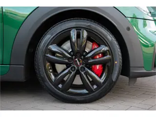 Foto 19 van MINI 3-deurs 2.0 John Cooper Works 231PK | Pro Exhaust | Pano | ACC | HUD | Camera | KeyLess | Stuur