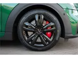 Foto 29 van MINI 3-deurs 2.0 John Cooper Works 231PK | Pro Exhaust | Pano | ACC | HUD | Camera | KeyLess | Stuur