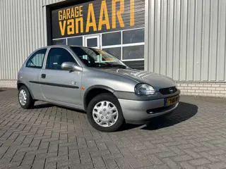 Opel Corsa 1.2i-16V Strada | NAP | AUTOMAAT |