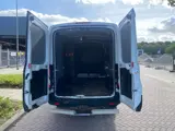 Foto 25 van Ford Transit 350 2.2 TDCI L3H2 Ambiente / 108.395 KM NAP / Airco / Camera / PDC / APK 20-2-2027 / 20