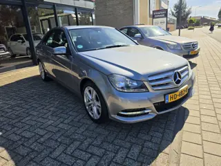 Foto 11 van Mercedes-Benz C-klasse 180 Prestige Avantgarde