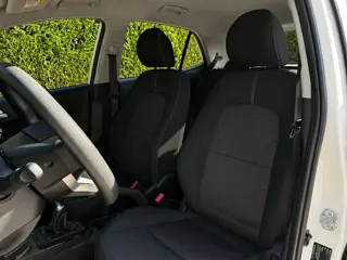 Foto 12 van Kia Picanto 1.0 DPi ComfortLine | Airco | NL Auto | Cruise | Bluetooth | Isofix