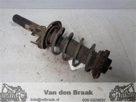 Volkswagen Polo 1.4 16V 2001-2009 Schokbreker voorzijde