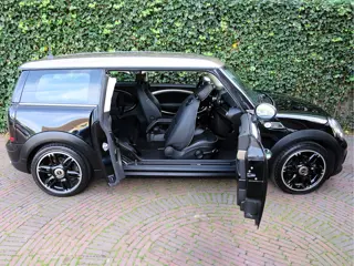 Foto 14 van MINI Clubman 1.6 Cooper BondStreet R55 LCI met Leder, Clima, afn. trekhaak en 17"