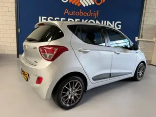 Foto 15 van Hyundai I10 1.0i i-Motion Premium /bj.2014 / kleur: grijs / NAP met 142036 km./ APK 09/2027 / climat