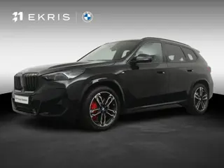 BMW X1 xDrive23i | Trekhaak | Panoramadak | Driving Assistant Plus | Harman Kardon | Stuurwielverwar