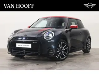 Foto 11 van MINI Hatchback Cooper SE / John Cooper Works / Pakket XL / John Cooper Works / Pakket XL / 18" JCW L