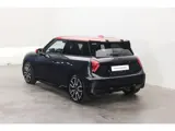 Foto 30 van MINI Hatchback Cooper SE / John Cooper Works / Pakket XL / John Cooper Works / Pakket XL / 18" JCW L