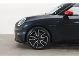 Foto 28 van MINI Hatchback Cooper SE / John Cooper Works / Pakket XL / John Cooper Works / Pakket XL / 18" JCW L