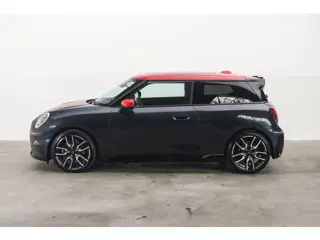 Foto 15 van MINI Hatchback Cooper SE / John Cooper Works / Pakket XL / John Cooper Works / Pakket XL / 18" JCW L