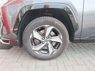 Foto 12 van Toyota RAV4 2.5 Plug-in Hybrid AWD Style Limited met trekhaak