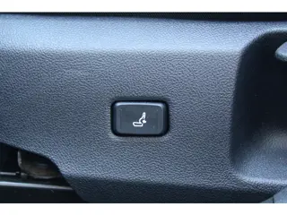 Foto 18 van Toyota Corolla Touring Sports 1.8 Hybrid Dynamic | Rijklaar | Apple/Android | LED | Keyless | Camera