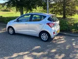 Foto 28 van Hyundai I10 1.0i i-Motion Comfort Plus rijklaar incl. nw apk!!