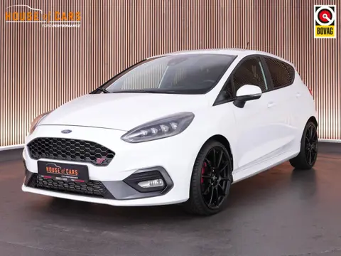 Ford Fiesta ST-3 1.5 200pk |18" Sparco|B&O|Apple Carplay|LED-koplampen|Keyless|winterpack|cruise con