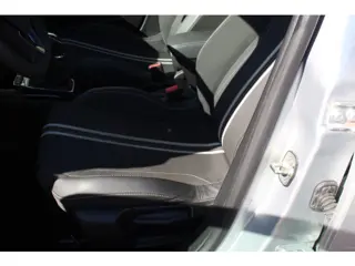 Foto 14 van Opel Corsa 1.2-75pk Sport. In nieuwstaat verkerende Opel Corsa ! Autm. airco, cruise control, Apple