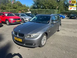 Foto 11 van BMW 3-serie Touring 318i Luxury Line , automaat , leer , navigatie , pdc