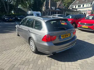 Foto 19 van BMW 3-serie Touring 318i Luxury Line , automaat , leer , navigatie , pdc