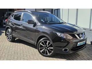 Foto 19 van Nissan Qashqai 1.2 Premier Edition Navi, Camera 360, Panormadak, 18inch, Dodehoek, Topstaat!