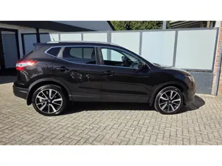 Foto 18 van Nissan Qashqai 1.2 Premier Edition Navi, Camera 360, Panormadak, 18inch, Dodehoek, Topstaat!