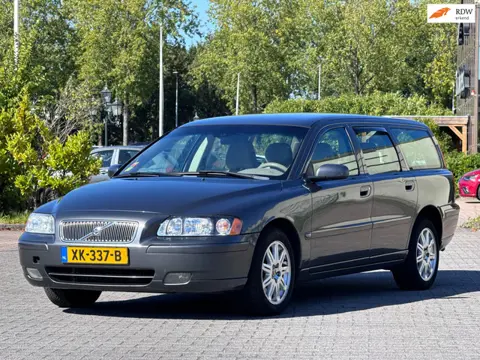 Volvo V70 2.4 CNG | Leder stoelen | APK 15-01-2027 | Parkeersensoren | Elektrische ramen en spiegels