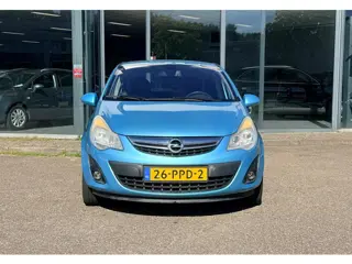 Foto 20 van Opel Corsa 1.4-16V Cosmo|Automaat|Trekhaak|Airco|NAP|APK|