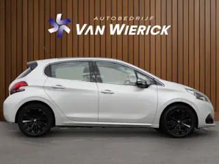 Foto 13 van Peugeot 208 1.2 82PK Tech Edition! | Carplay | Panoramadak | Sportvelgen