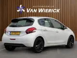 Foto 24 van Peugeot 208 1.2 82PK Tech Edition! | Carplay | Panoramadak | Sportvelgen